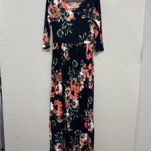 Jessikae Floral Maxi Dress